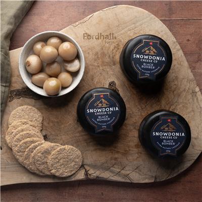 Cheese - Snowdonia Cheese Black Bomber 200g Truckle